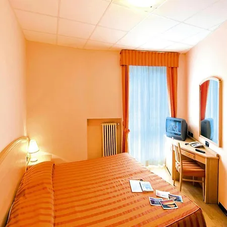 In The Dei Fiori, Apartment