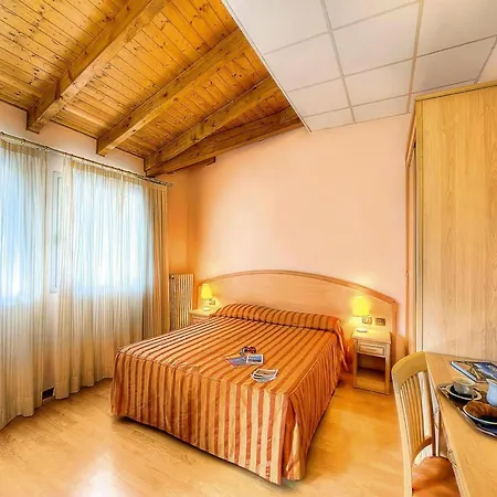 In The Dei Fiori, * Baveno