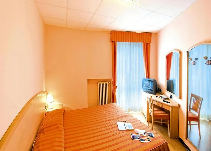 In The Dei Fiori, Lejlighed