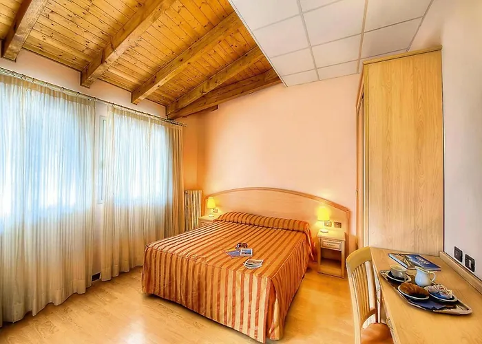 In The Dei Fiori, * Baveno